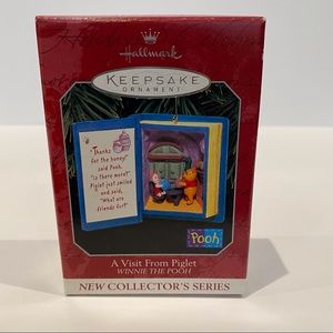 Hallmark Winnie the Pooh - A Visit from Piglet Ornament - MIB